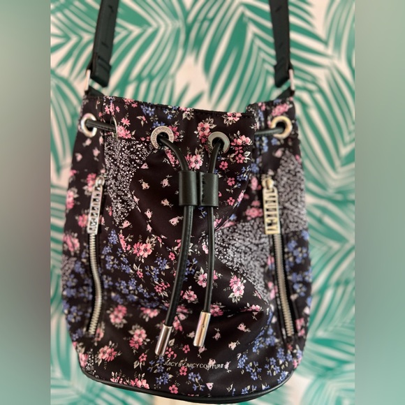 Juicy Couture Melrose Patchwork Bucket Bag - Picture 1 of 11